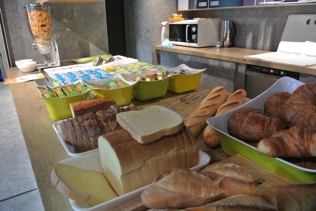 Ibis Budget Chambery Sud Challes Les Eaux Exterior foto
